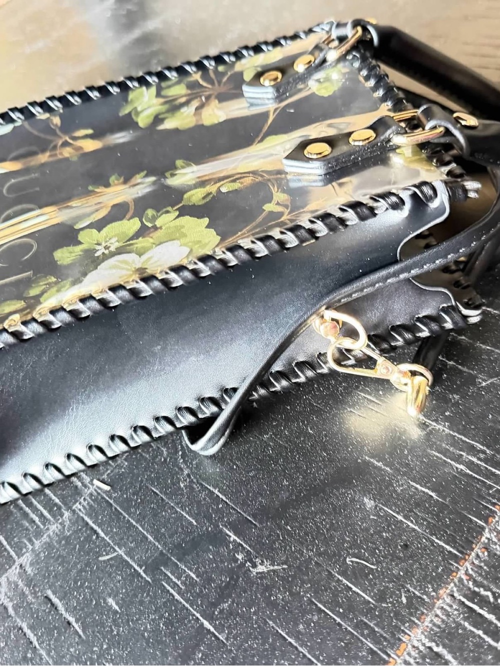 OOAK Upcycled Gucci Floral Handbag – Hand-Laced Crossbody Tote - Picture 9 of 12